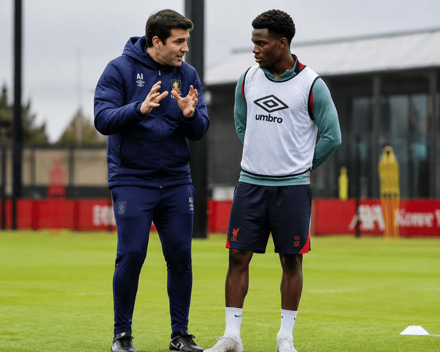 Liverpool Tolak Tegas Tawaran Rp720,3 Miliar untuk Trey Nyoni 3 Liverpool Tolak Tegas Tawaran Rp720,3 Miliar untuk Trey Nyoni